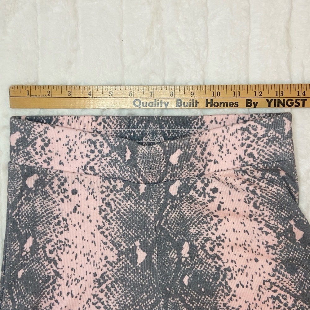 Wildfox Pink Python Delia Cropped Pants Pink Gray… - image 10